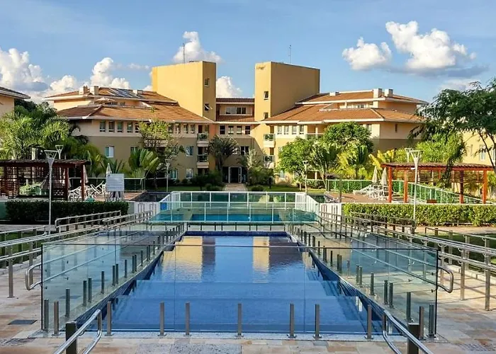 The Sun Resort - Super Apartamento de 2 quartos - 1 suíte e 1 reversível